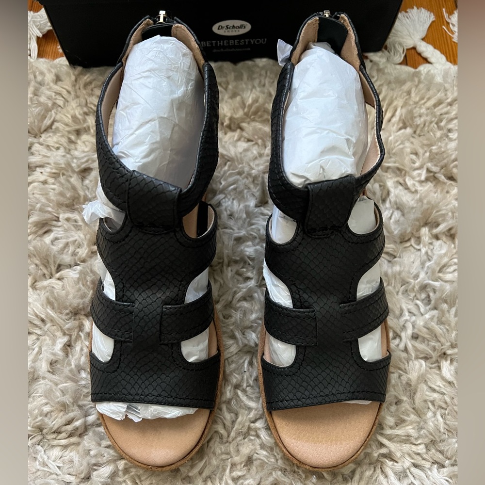 NWT and box. Dr Scholl’s wedge gladiator sandals.